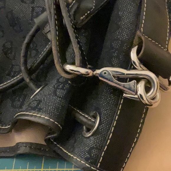 Dooney & Bourke Black Bucket Bag - EUC - Picture 8 of 10